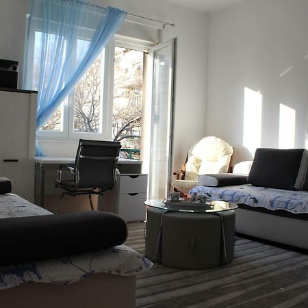 Cozy Apartment Kolumbo 2 min from Ultra Festival Split Exterior foto
